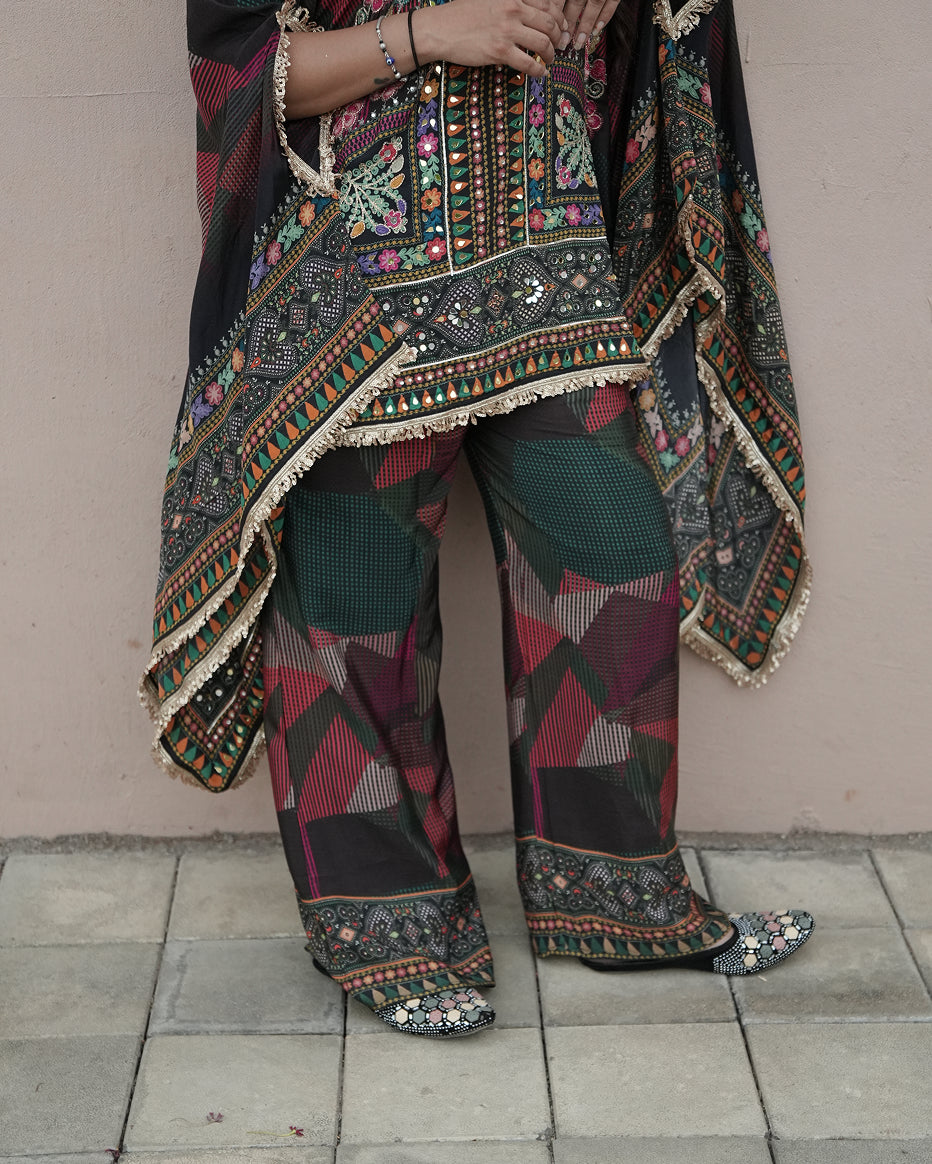 Midnight Mehendi Embroidered Kaftan Set